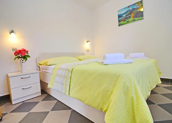 Apartment Gusti *