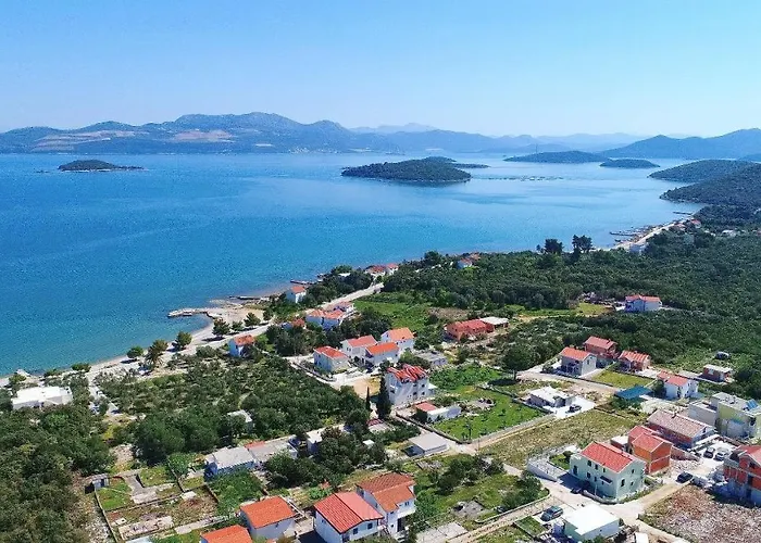 Gusti Apartment Drače