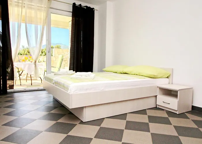 Apartment Gusti *