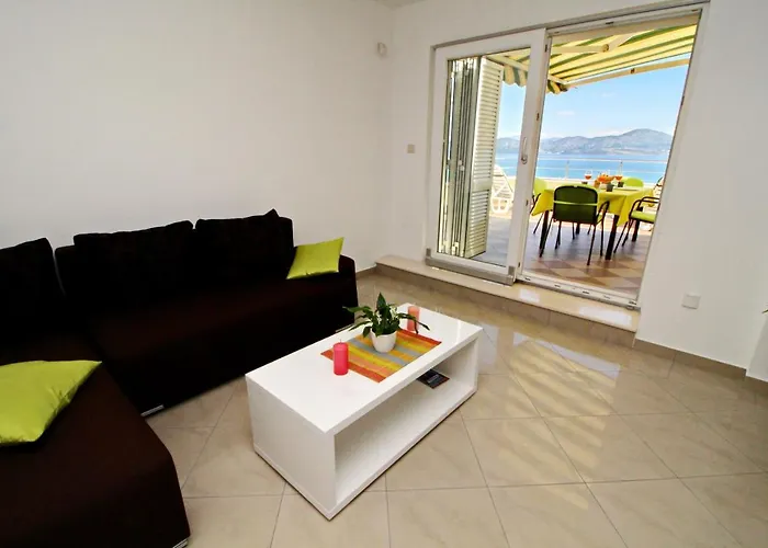 Gusti Apartment