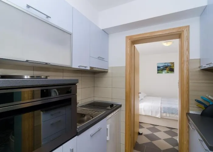 Apartment Gusti *