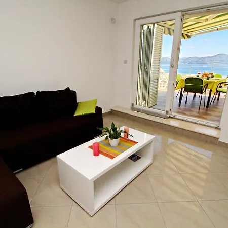 Gusti Apartman